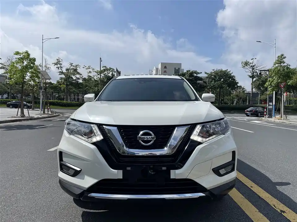 Nissan Qijun