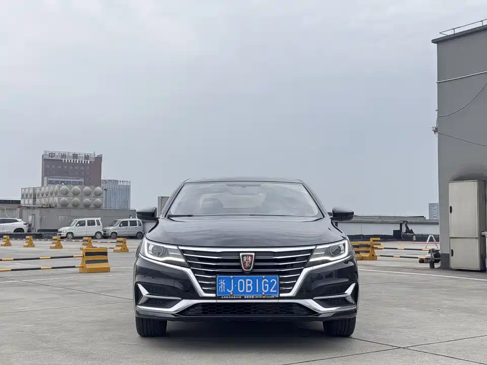 Roewe i6