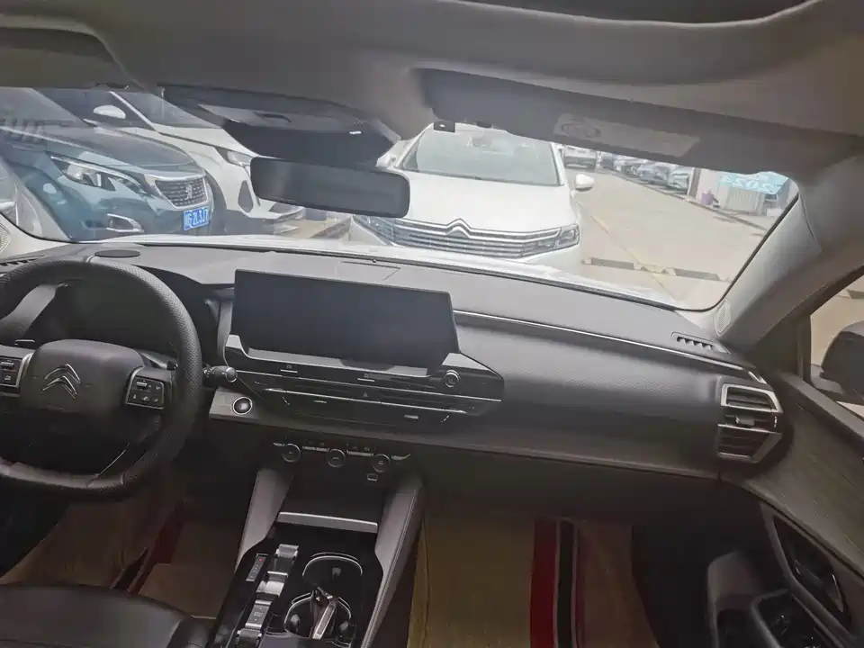 Citroen Versailles C5 X