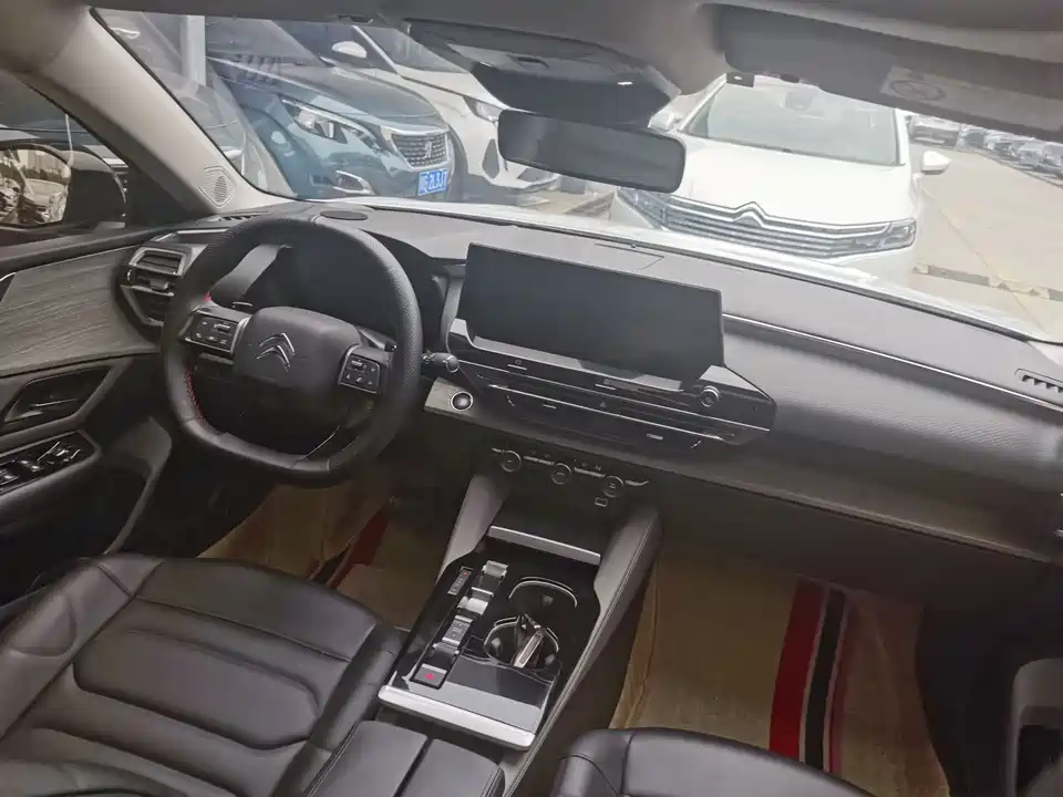 Citroen Versailles C5 X