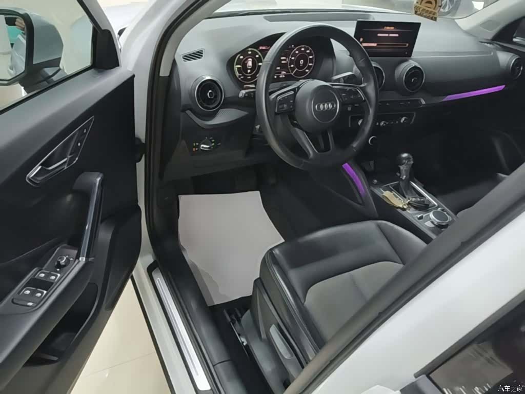 Audi e-tron, 2020 16