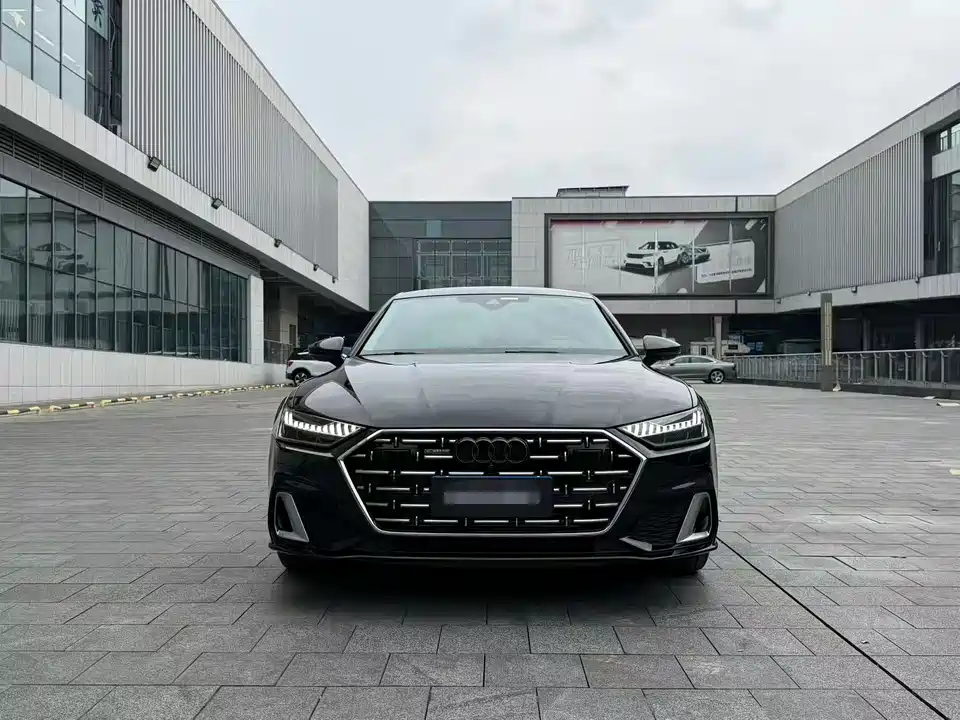 Audi A7L