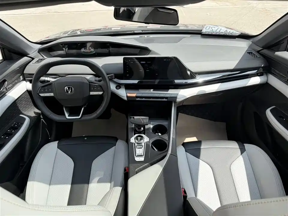 Changan UNI-V Smart iDD