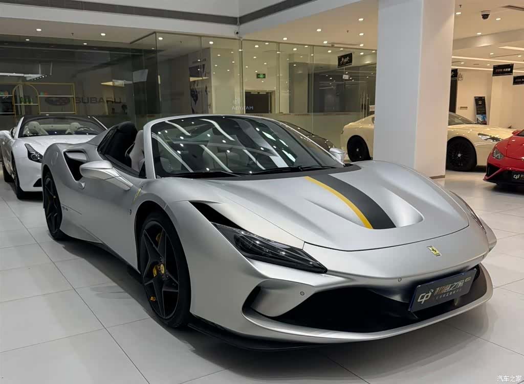 Ferrari F8, 2023 3