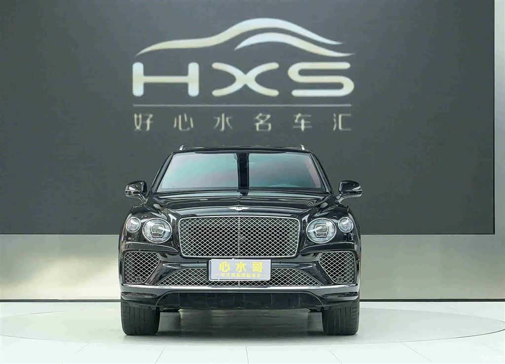 Bentley Bentayga, 2022 2