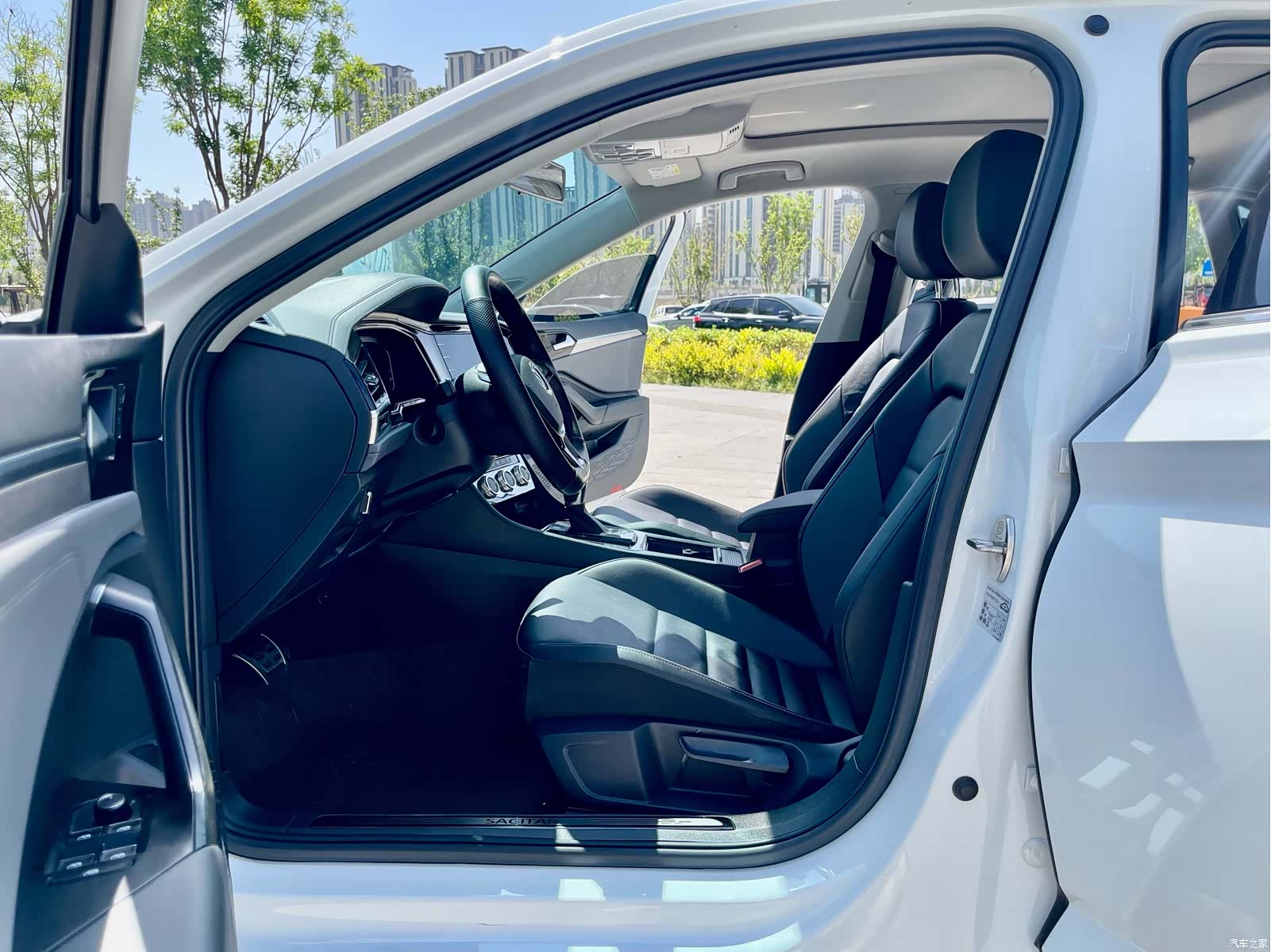 Volkswagen Sagitar, 2022 7
