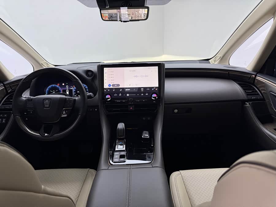 Toyota Vellfire 2024, фото 8