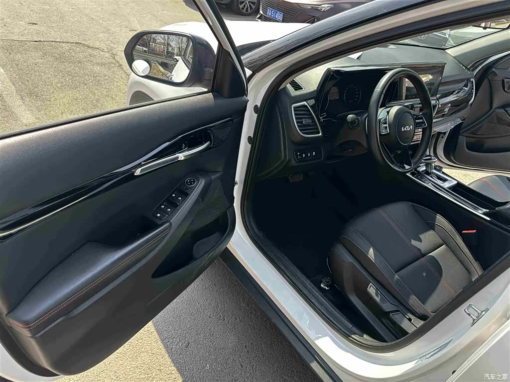 Kia KX3, 2021 все фото