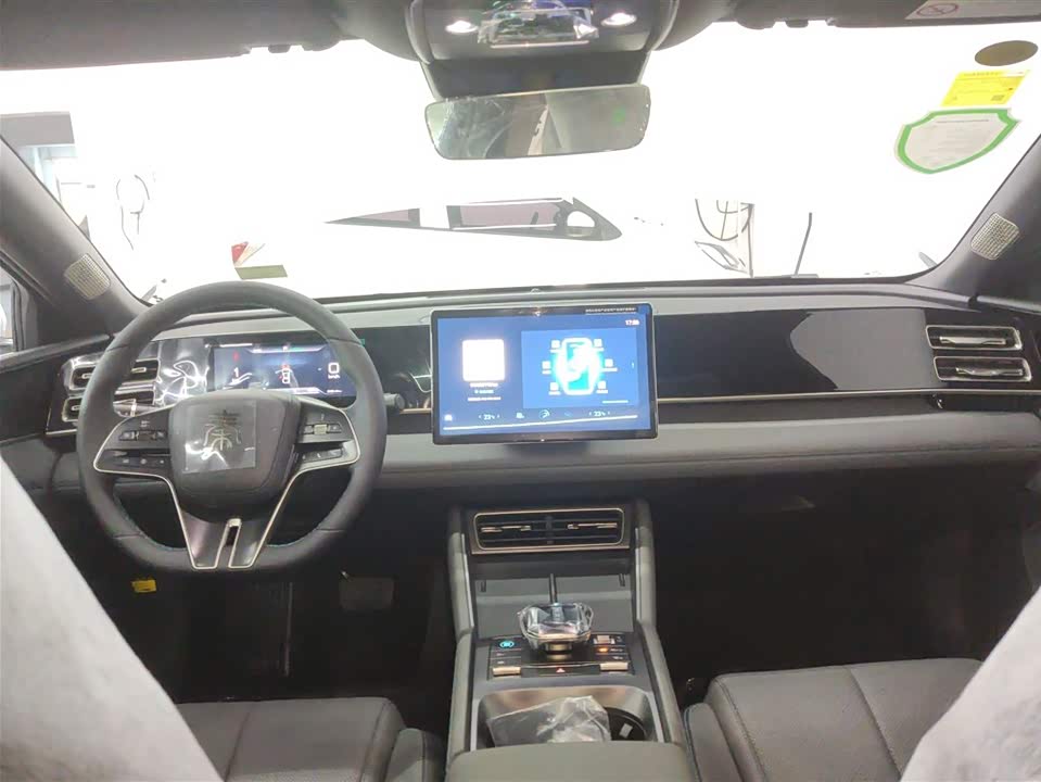 BYD Qin L