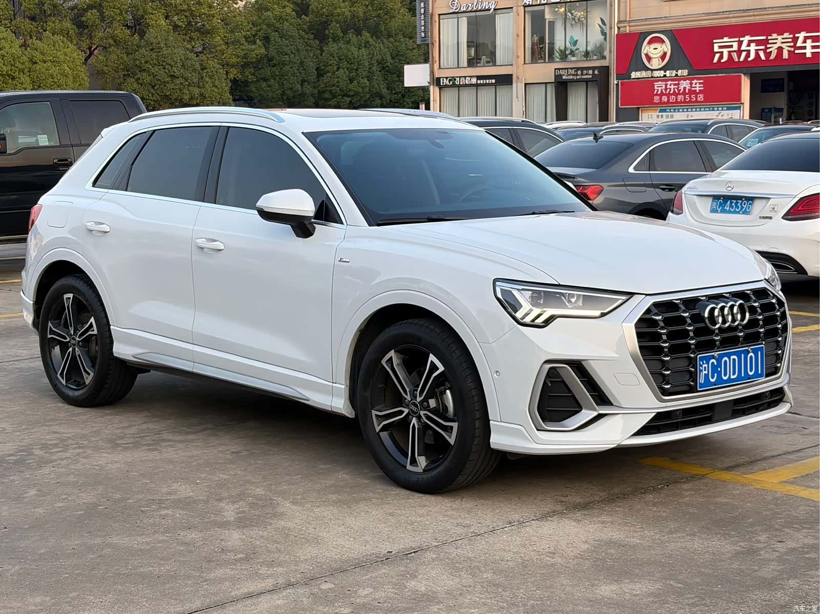 Audi Q3, 2022 3