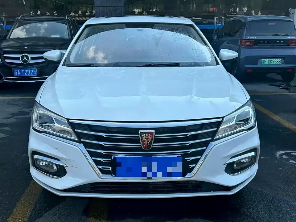 Roewe i5
