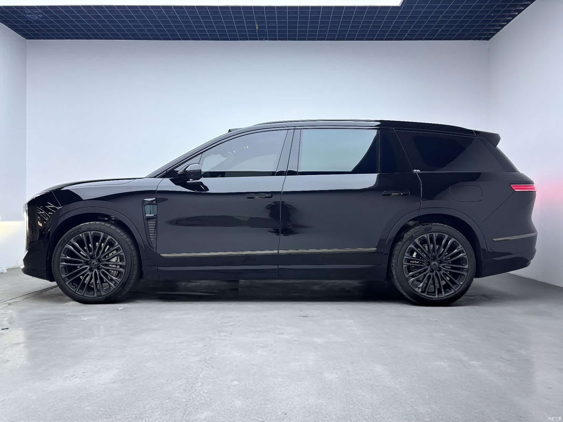NIO ES8, 2026 10