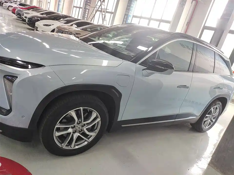 NIO ES6