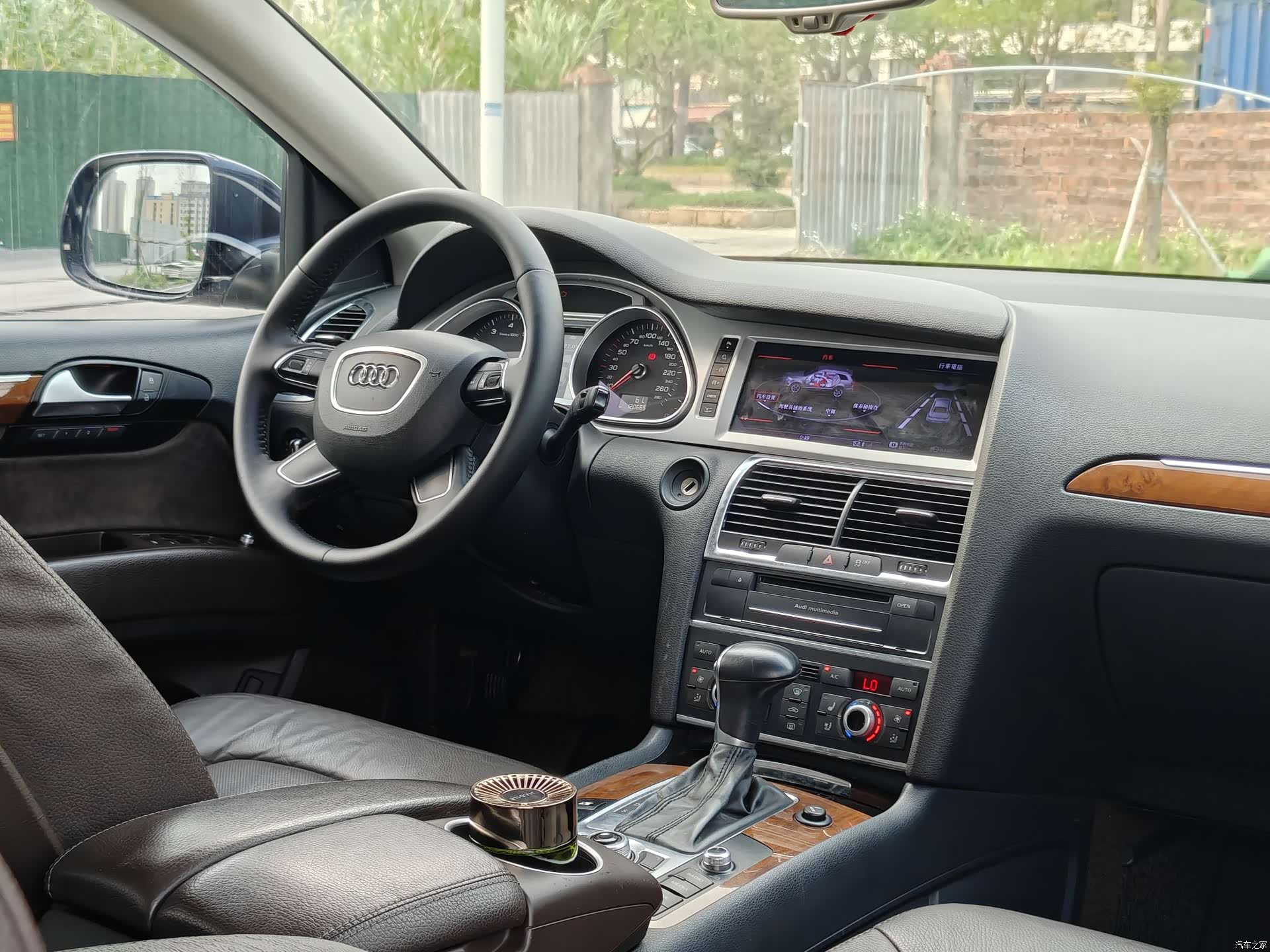 Audi Q7, 2015 9