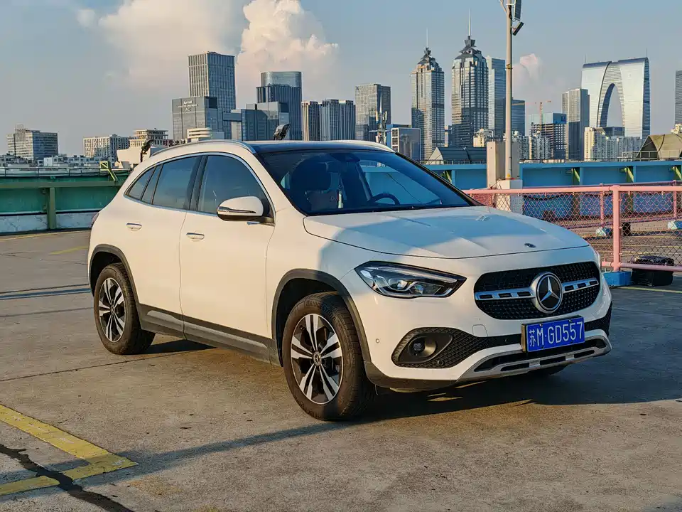 Mercedes-Benz GLA