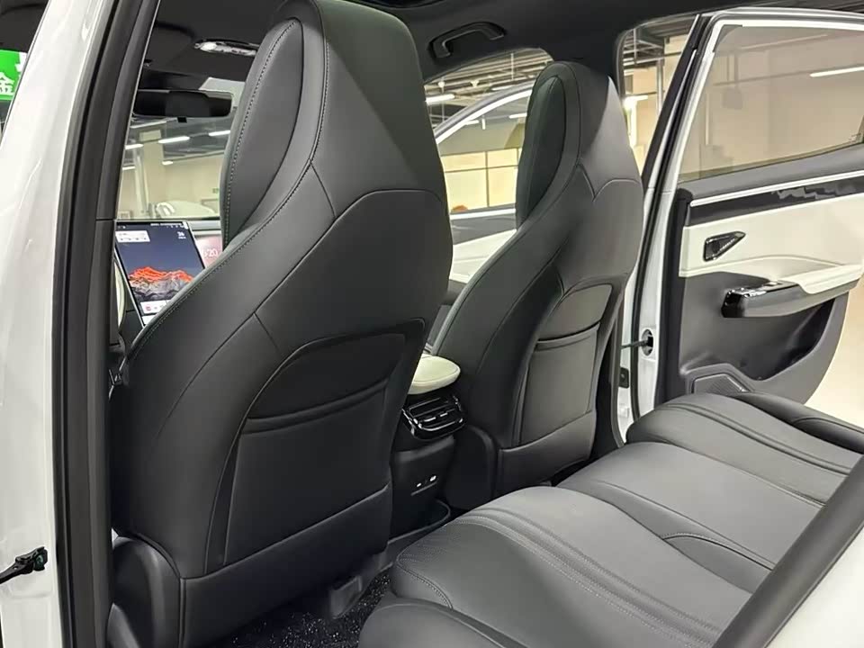 Geely Galaxy Galaxy L7