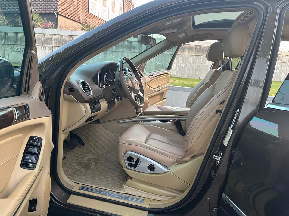 Mercedes-Benz GL grade