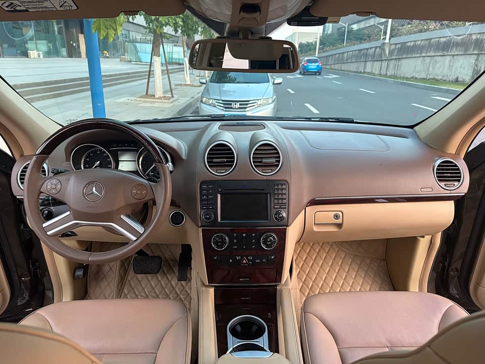 Mercedes-Benz GL grade