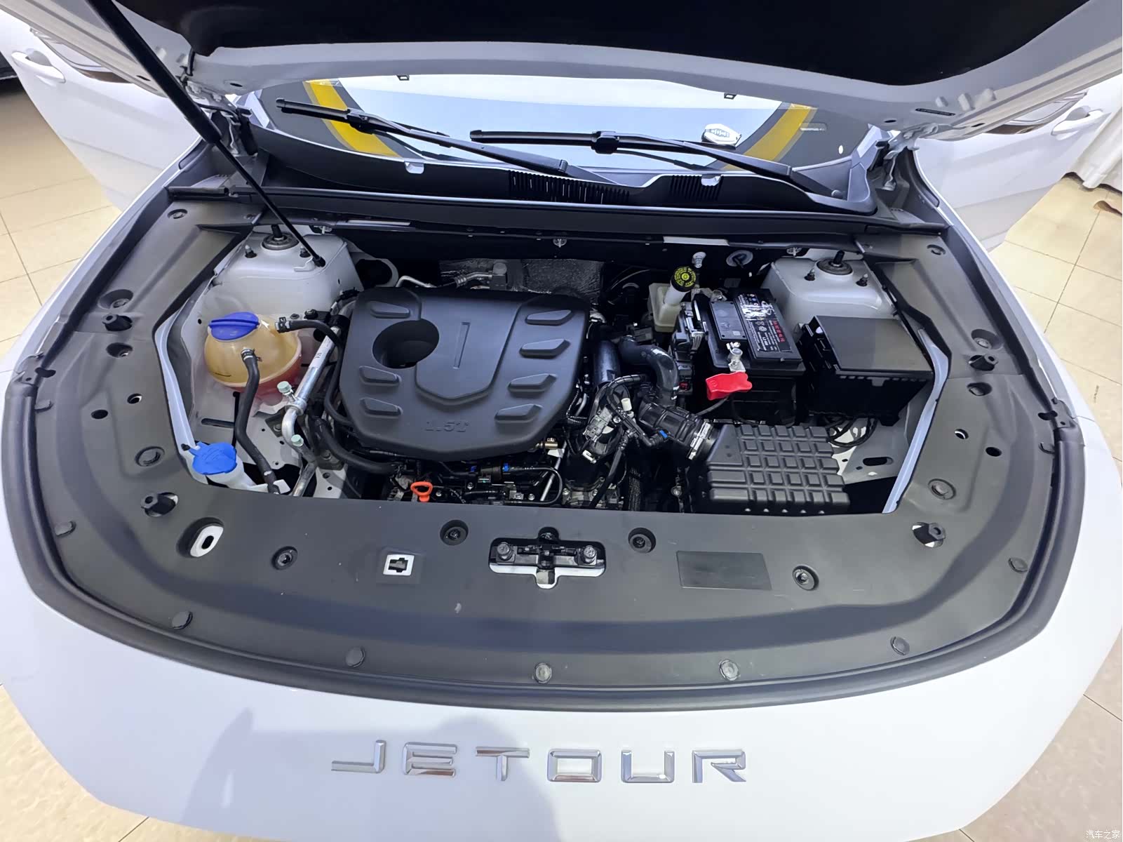 Jetour X70, 2023 24