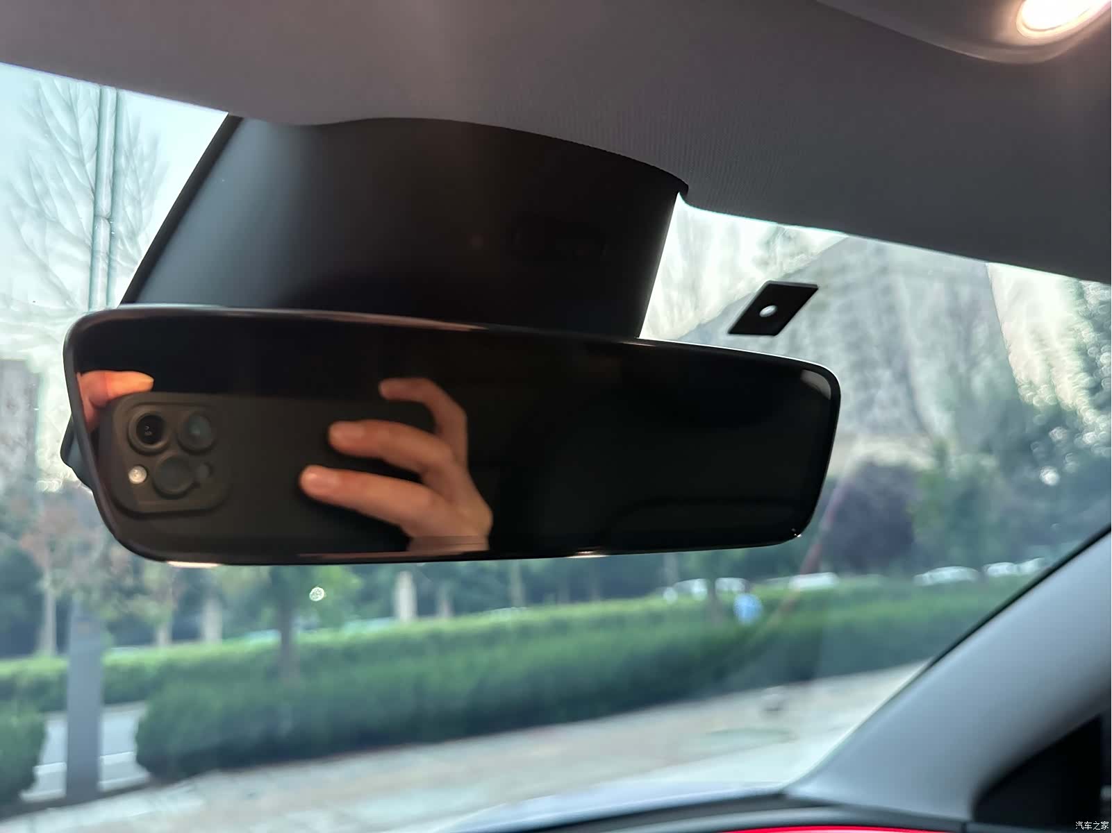 Tesla Model 3, 2024 12