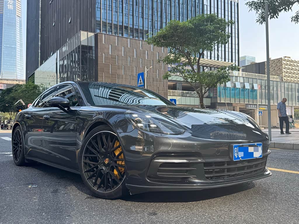 Porsche Panamera