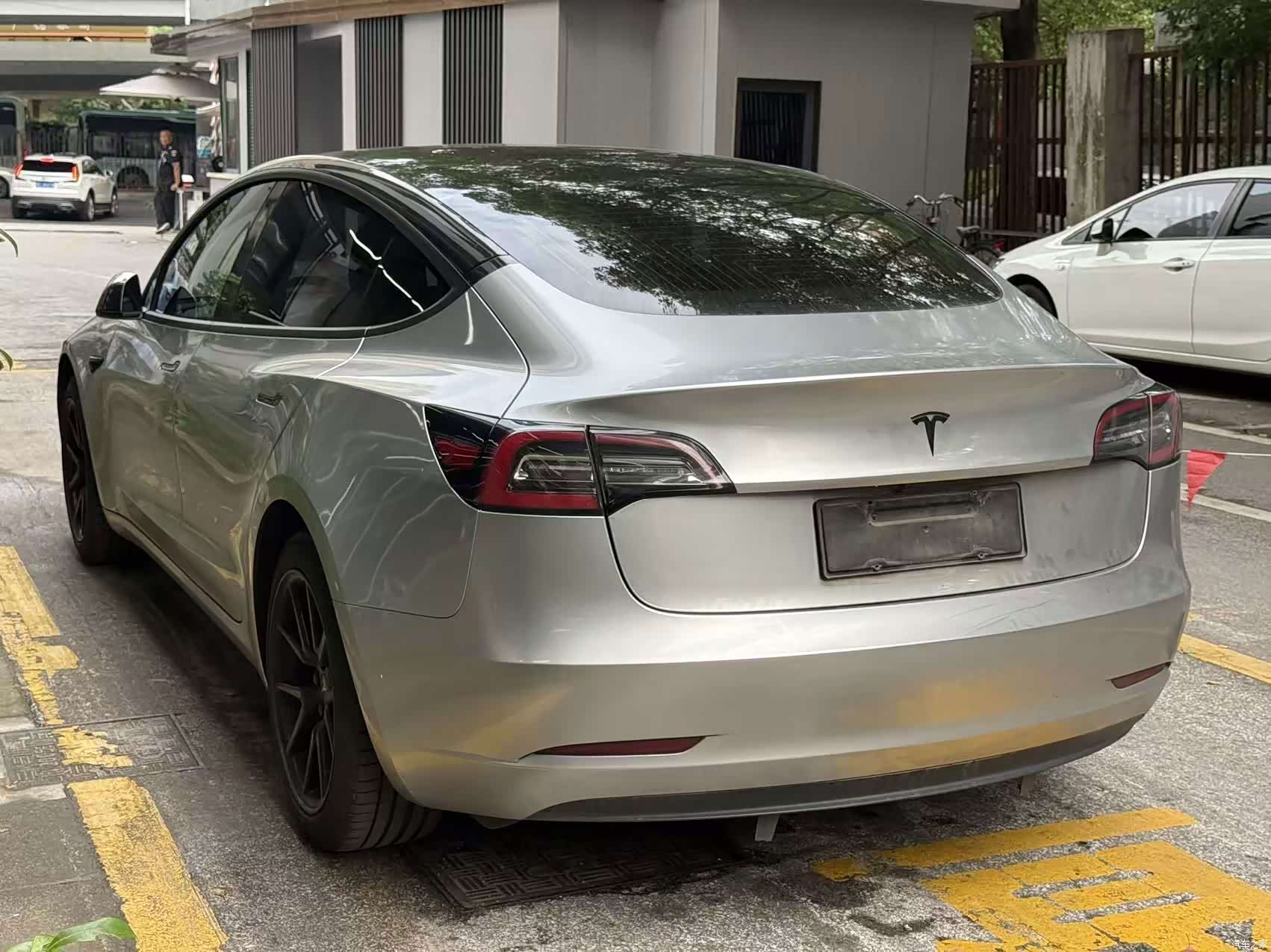 Tesla Model 3, 2020 все фото