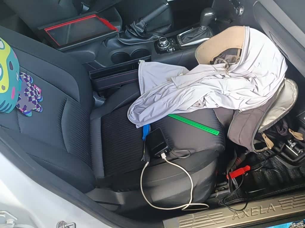 Mazda Mazda3, 2016 25