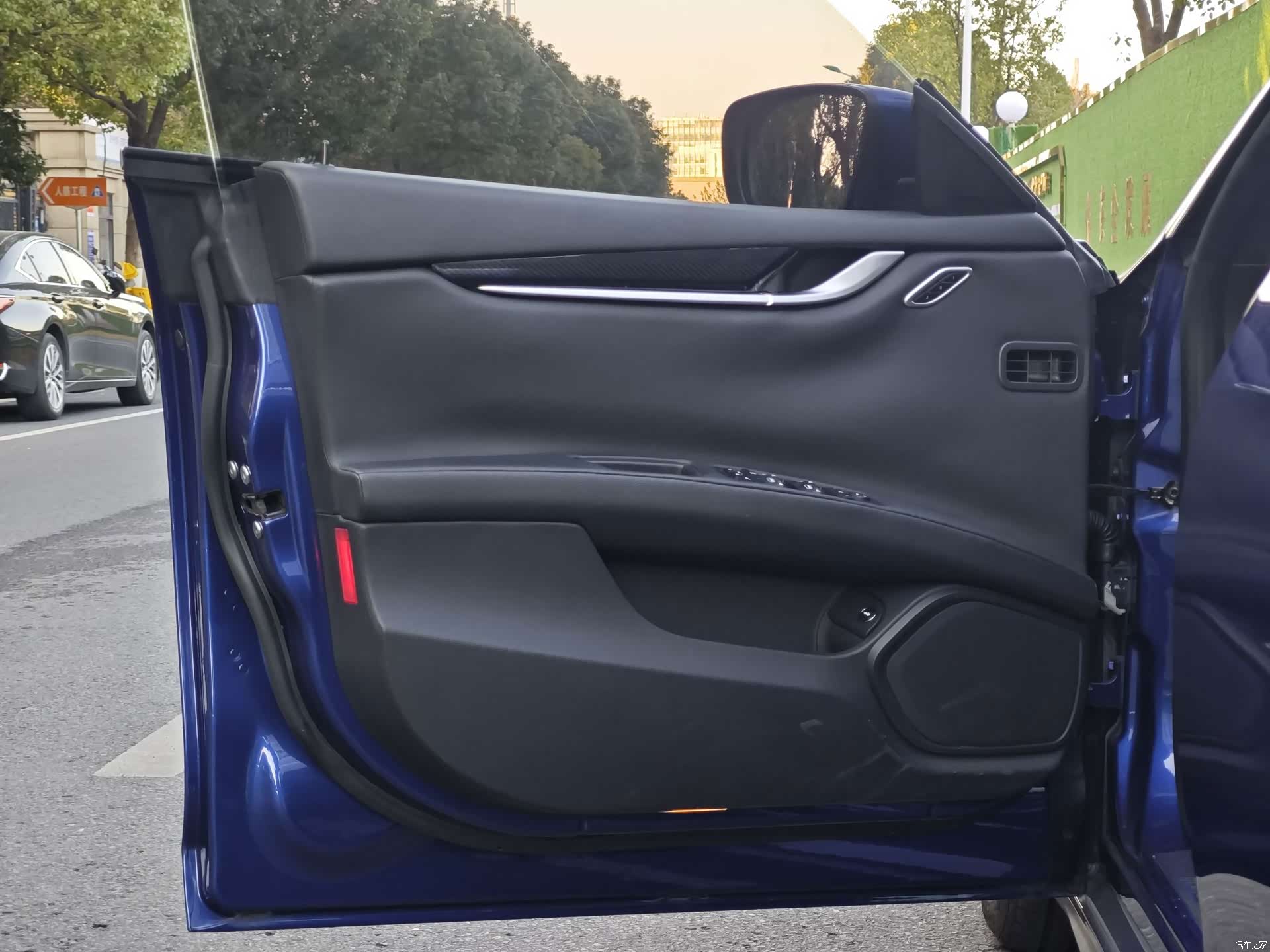 Maserati Ghibli, 2016 6