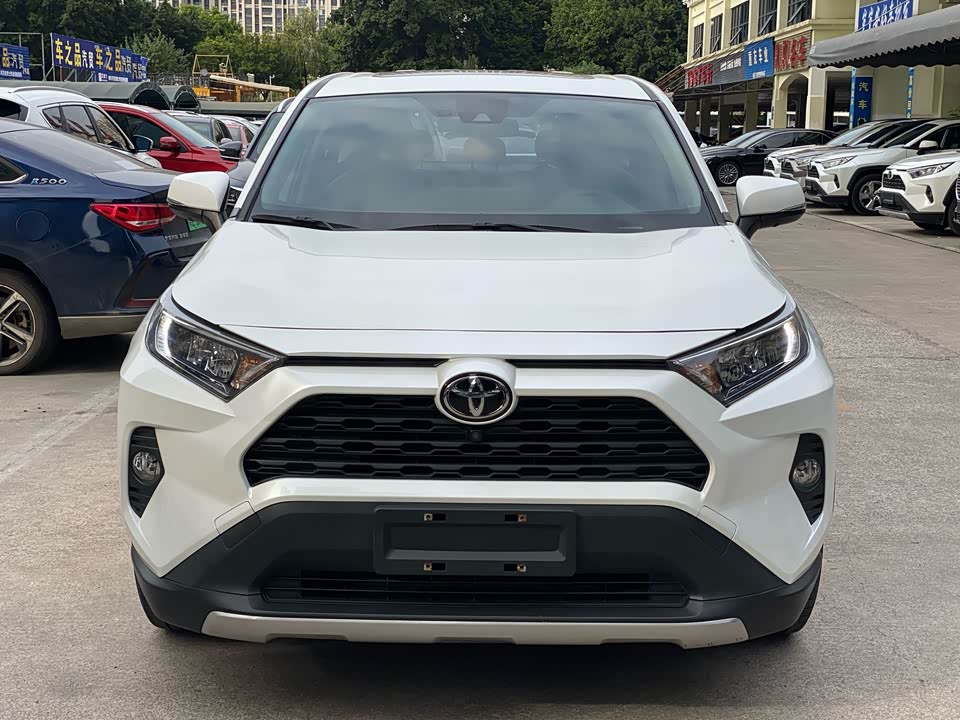 Toyota RAV4 Rongfang