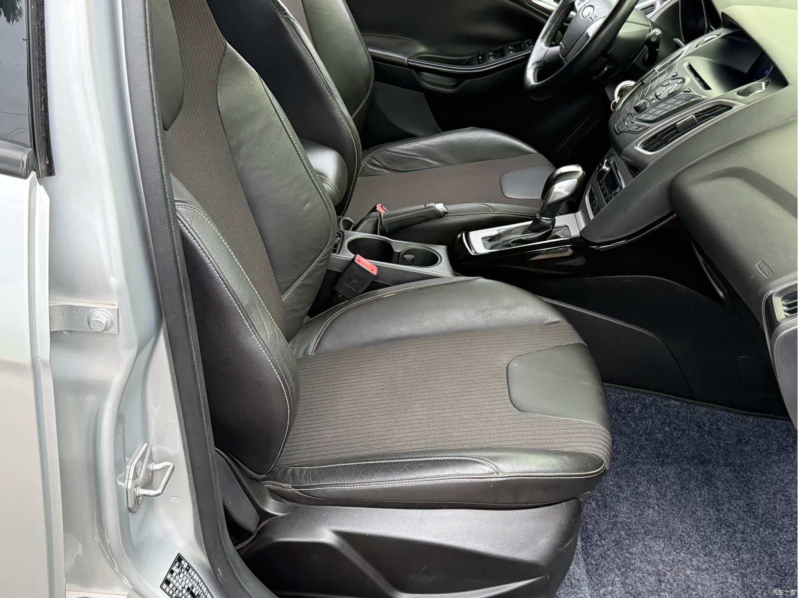 Ford Focus, 2013 8