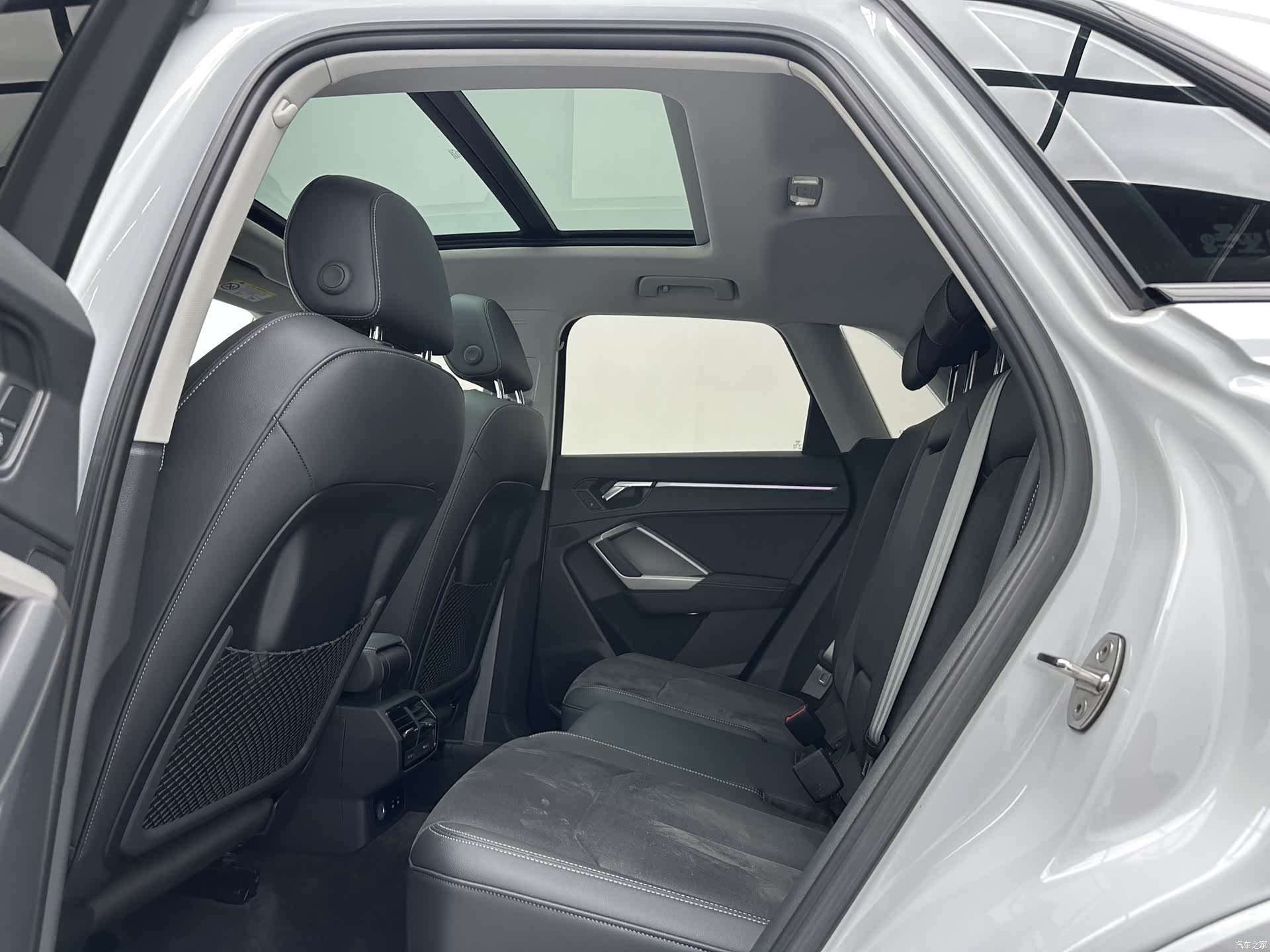 Audi Q3, 2023 6