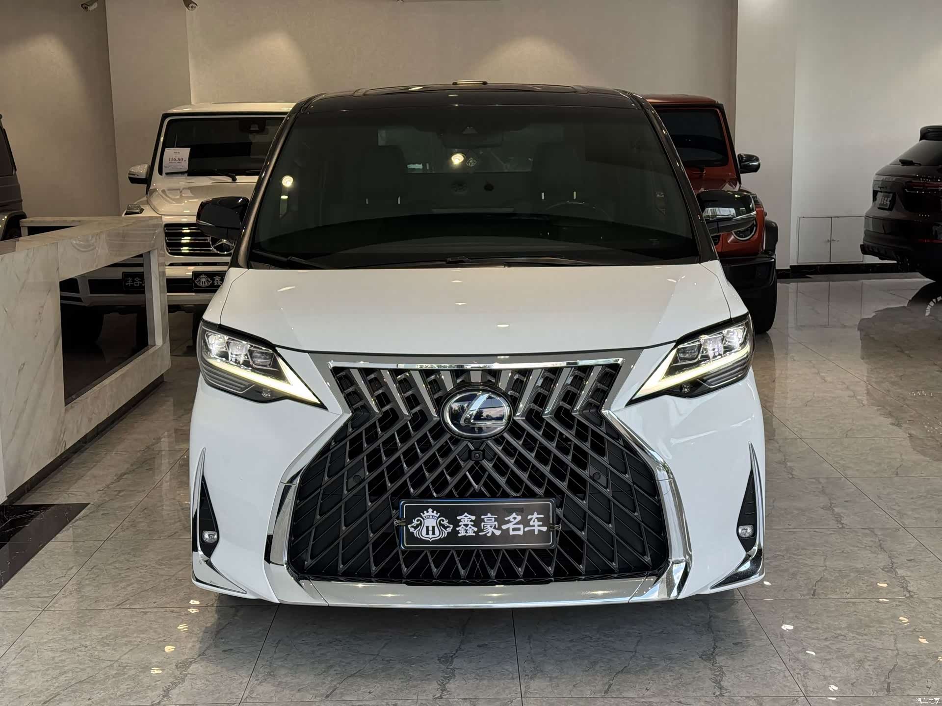 Lexus LM, 2022 2
