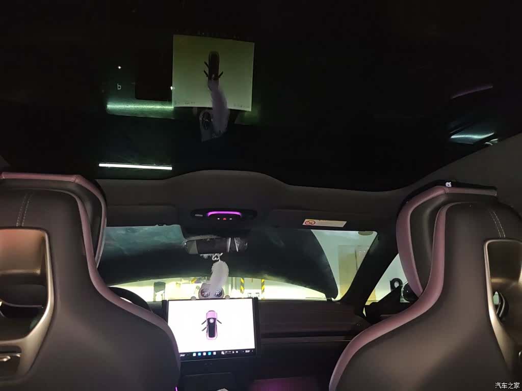Xiaomi SU7, 2025 14