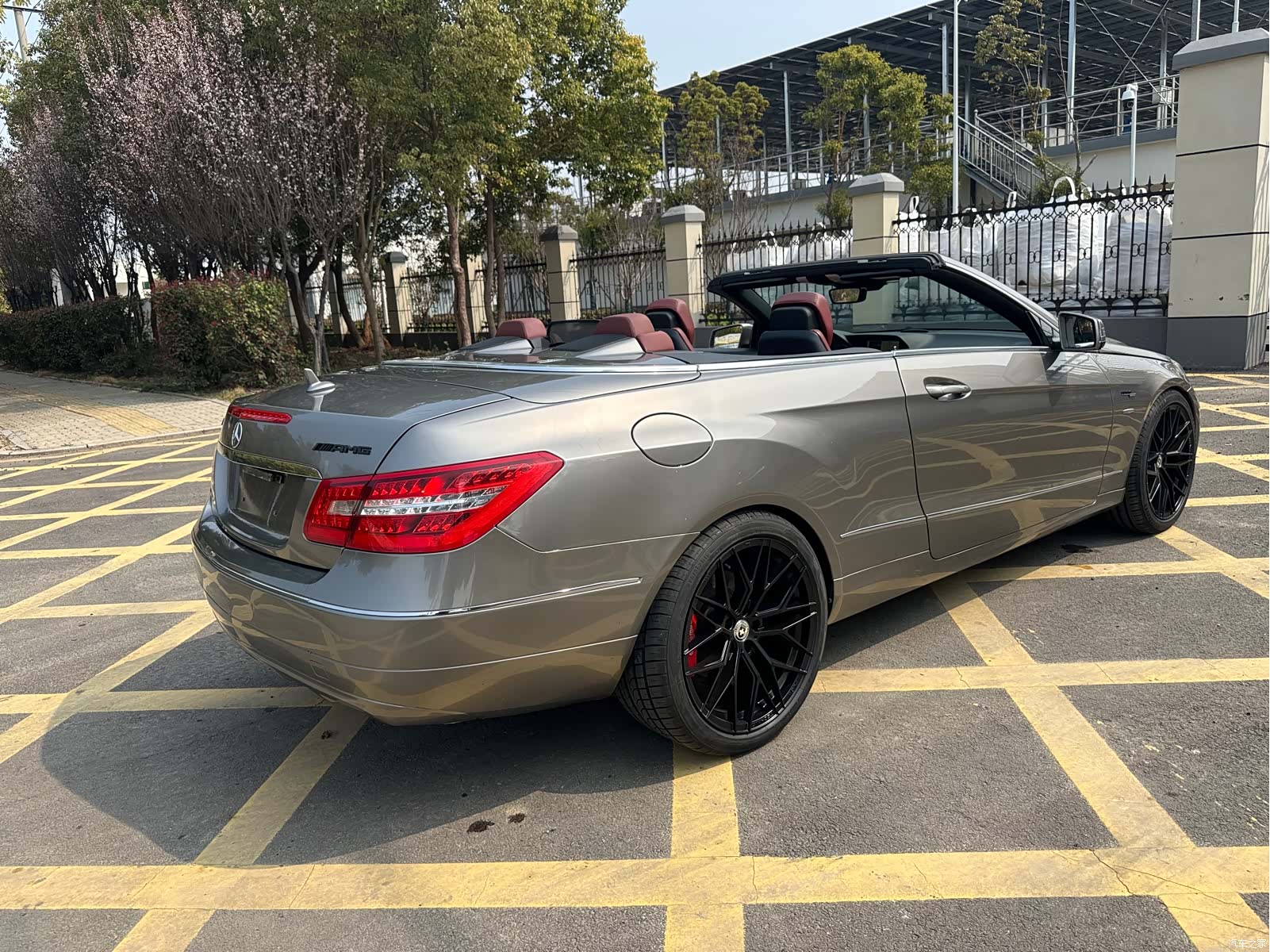 Mercedes-Benz E-Class, 2011 11