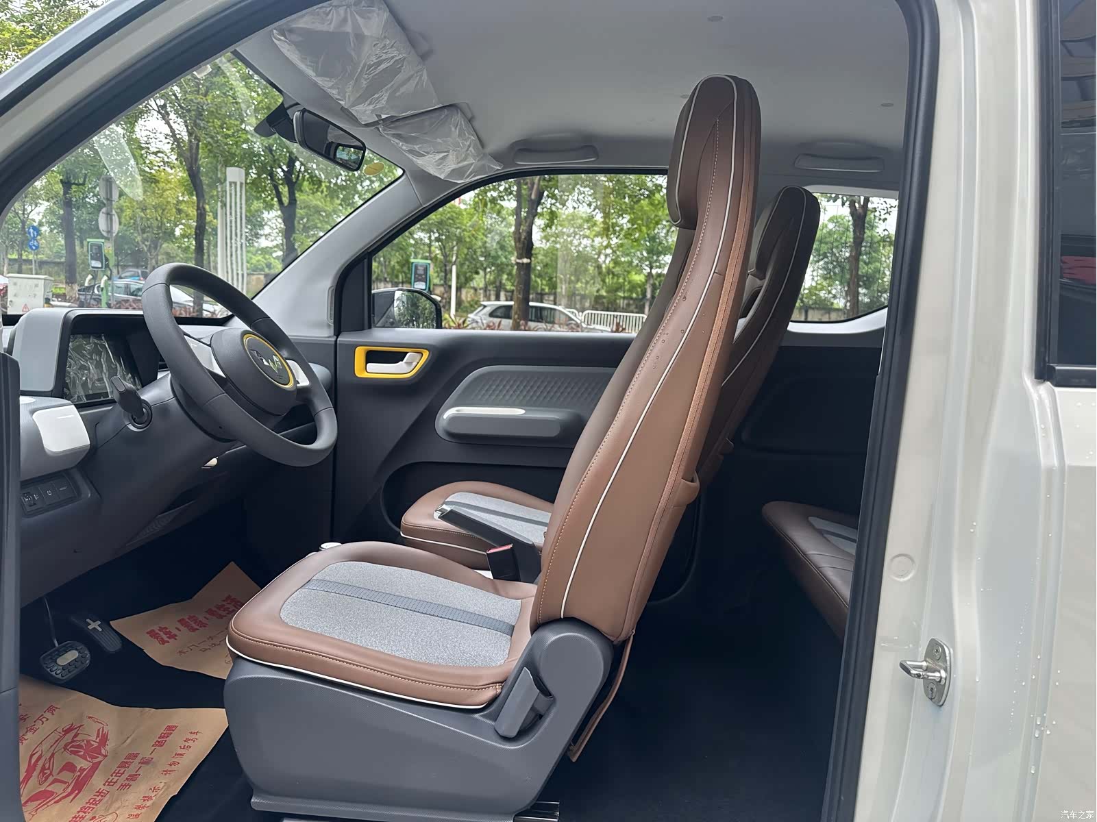 Wuling MINIEV, 2023 11