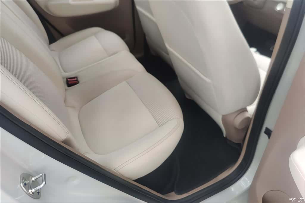 Wuling MINIEV, 2025 11