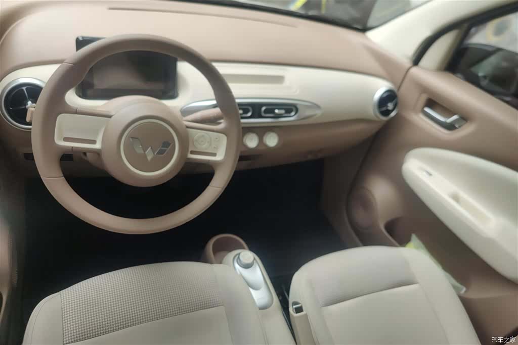 Wuling MINIEV, 2025 12