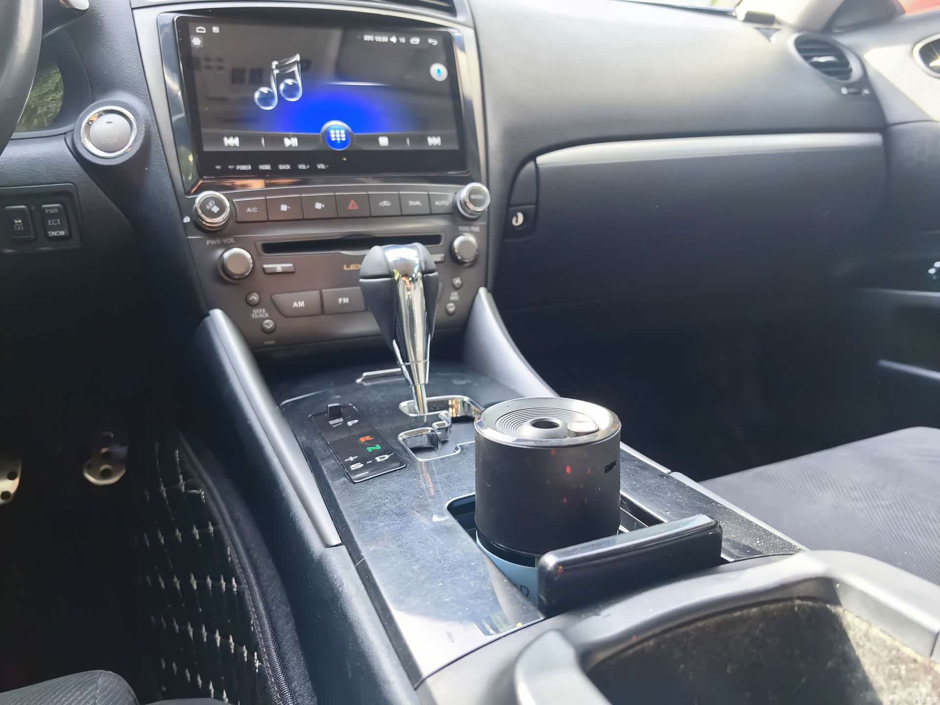 Lexus IS, 2011 15