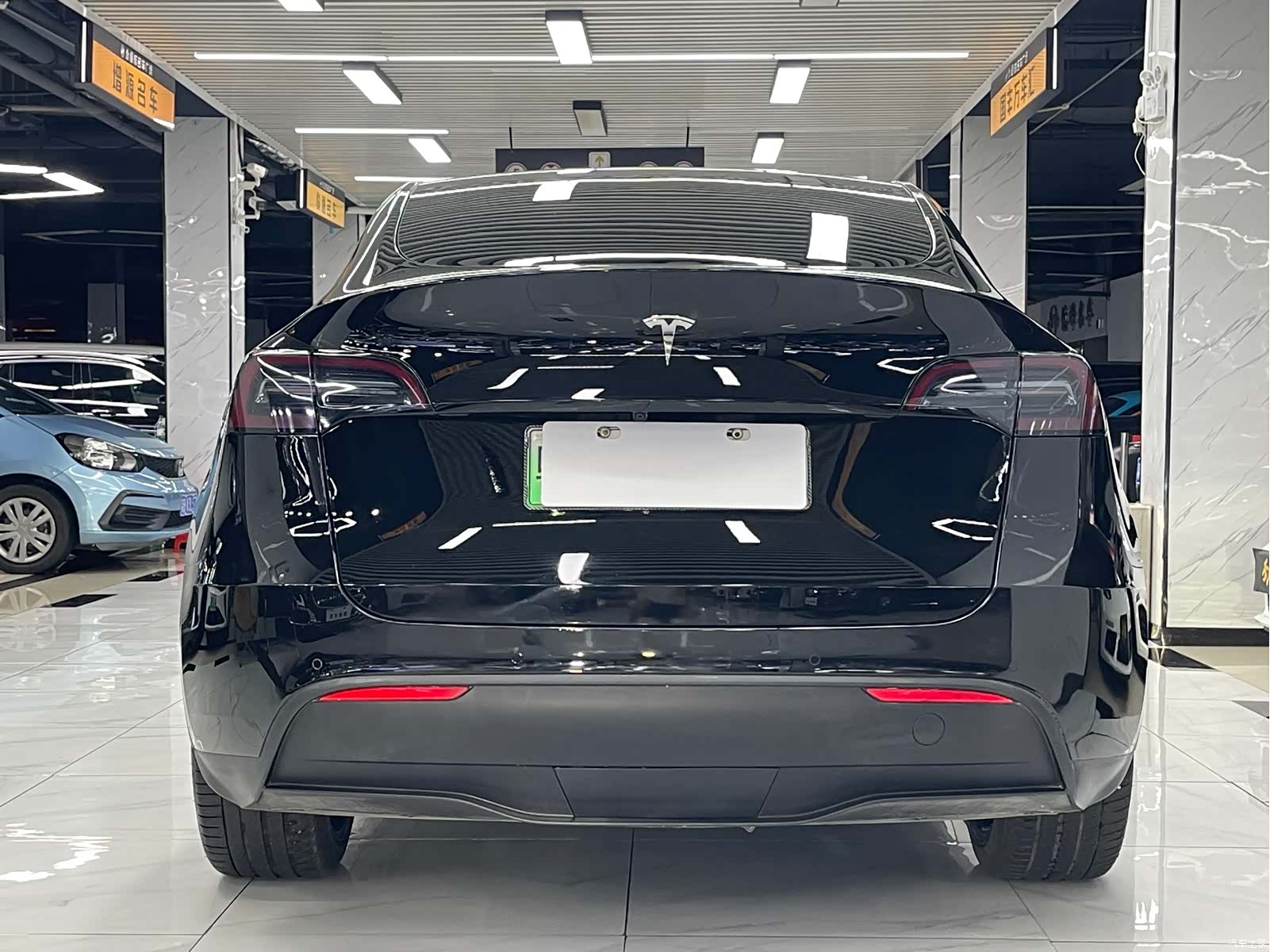 Tesla Model Y, 2023 все фото