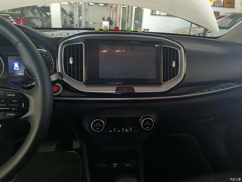 Kia KX1, 2021 13