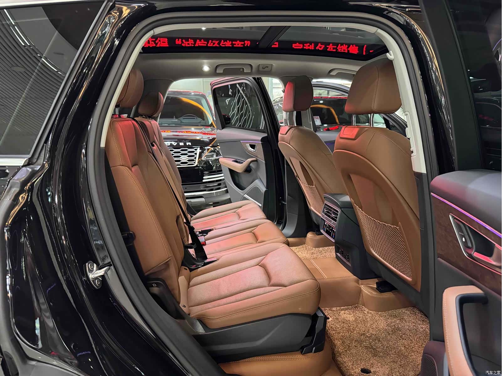 Audi Q7, 2025 9