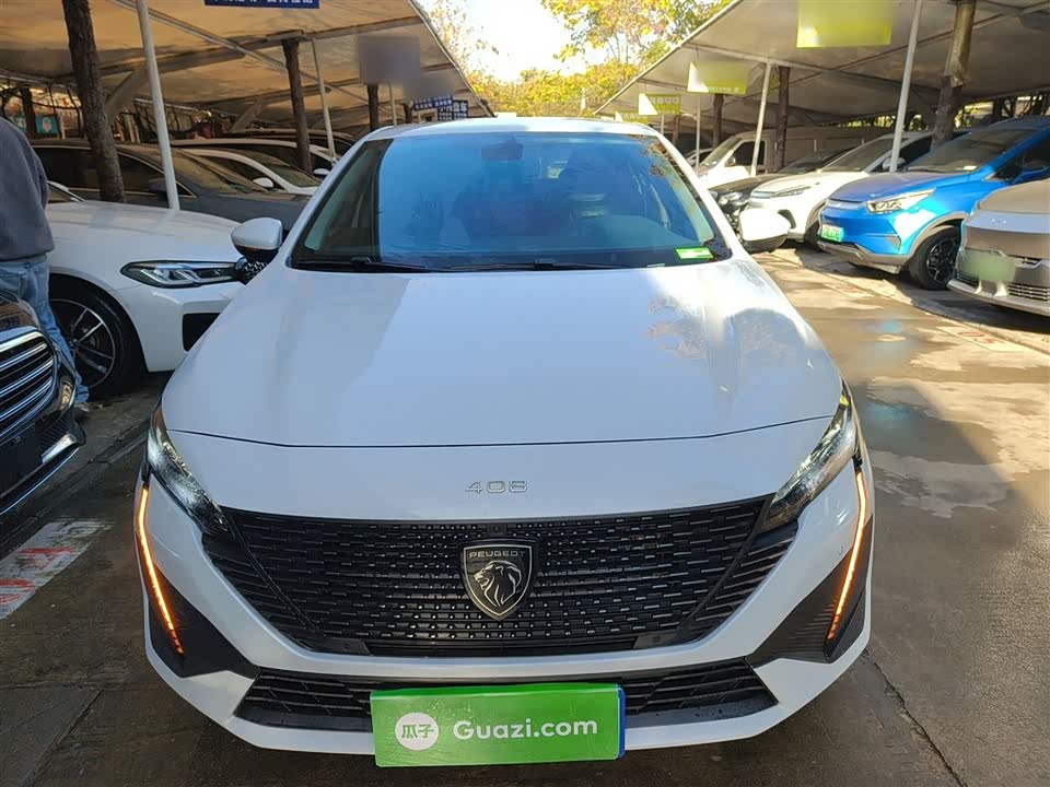 Peugeot 408
