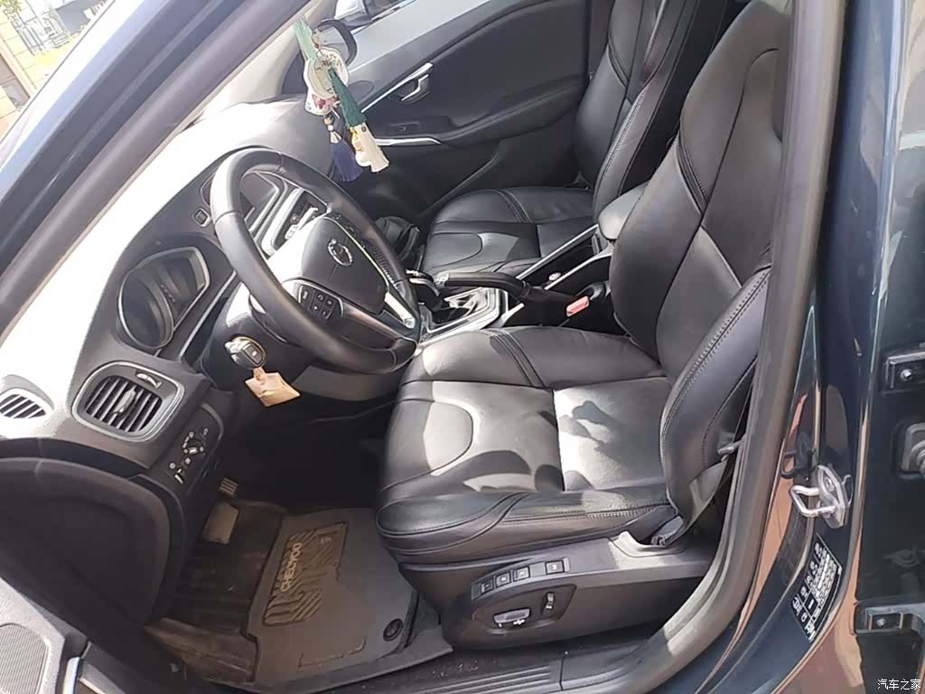 Volvo V40, 2018 15