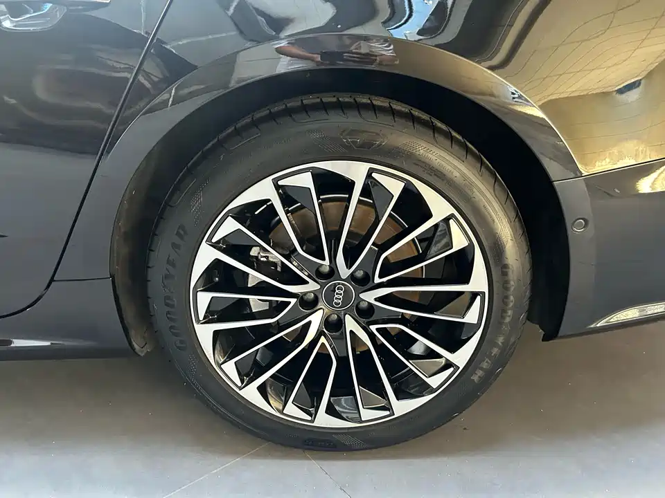 Audi A7L Audi A7L
