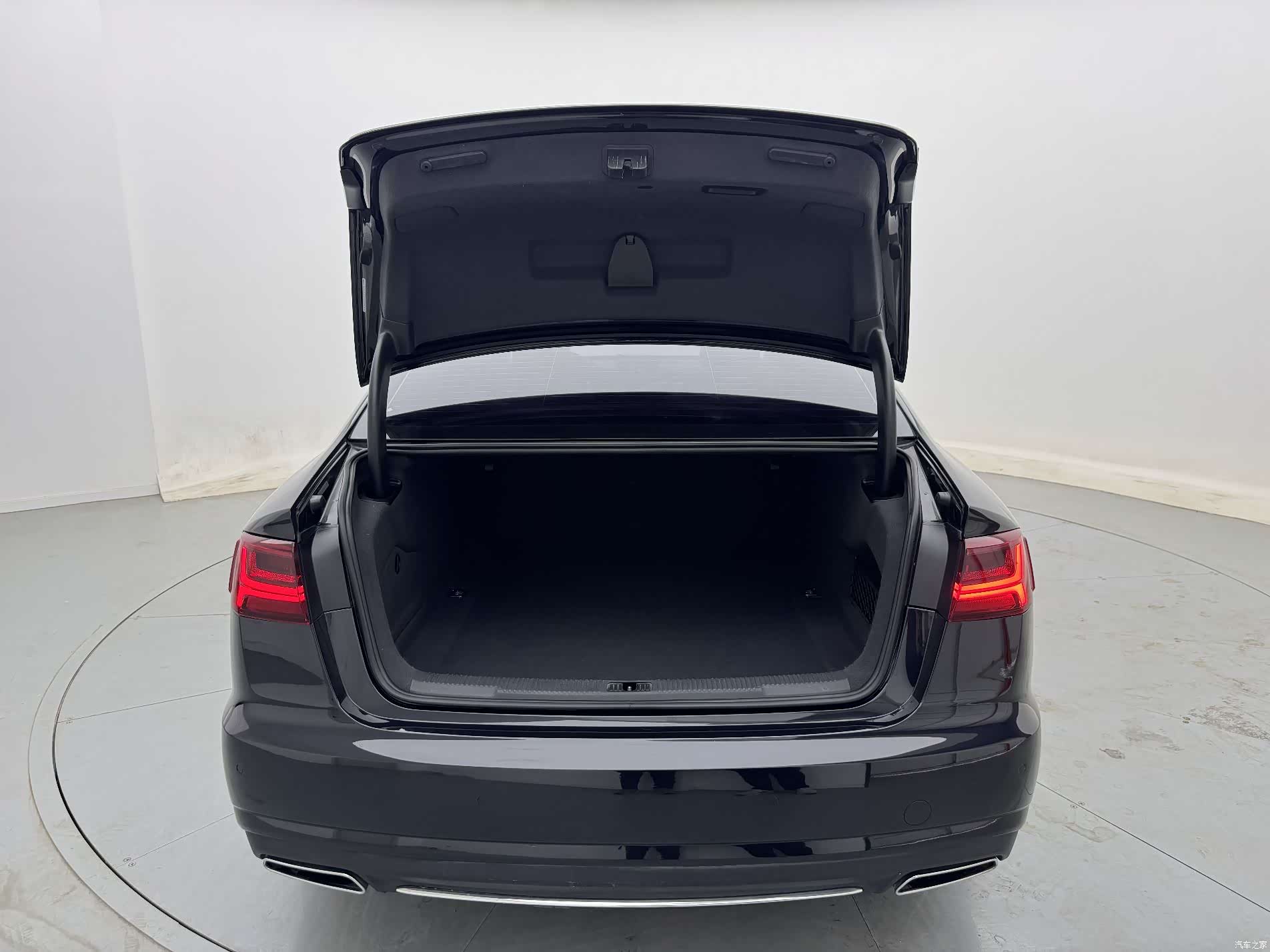 Audi A6L, 2018 34