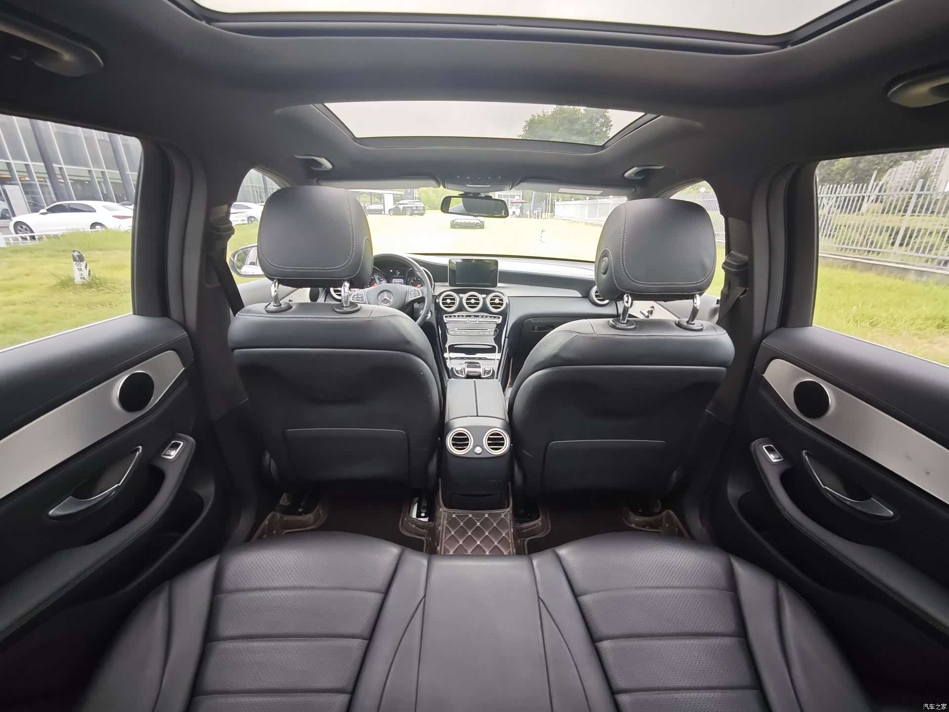 Mercedes-Benz GLC, 2017 26