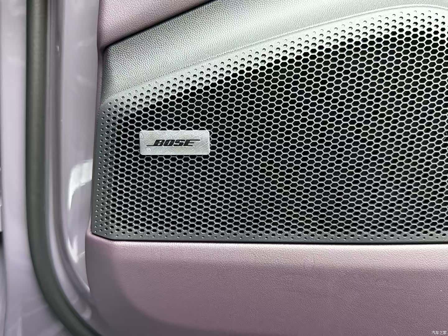 Porsche Macan, 2025 3