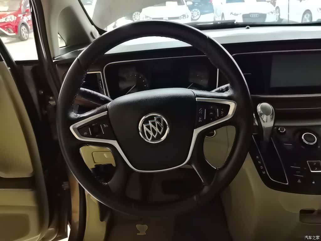 Buick GL8, 2019 11