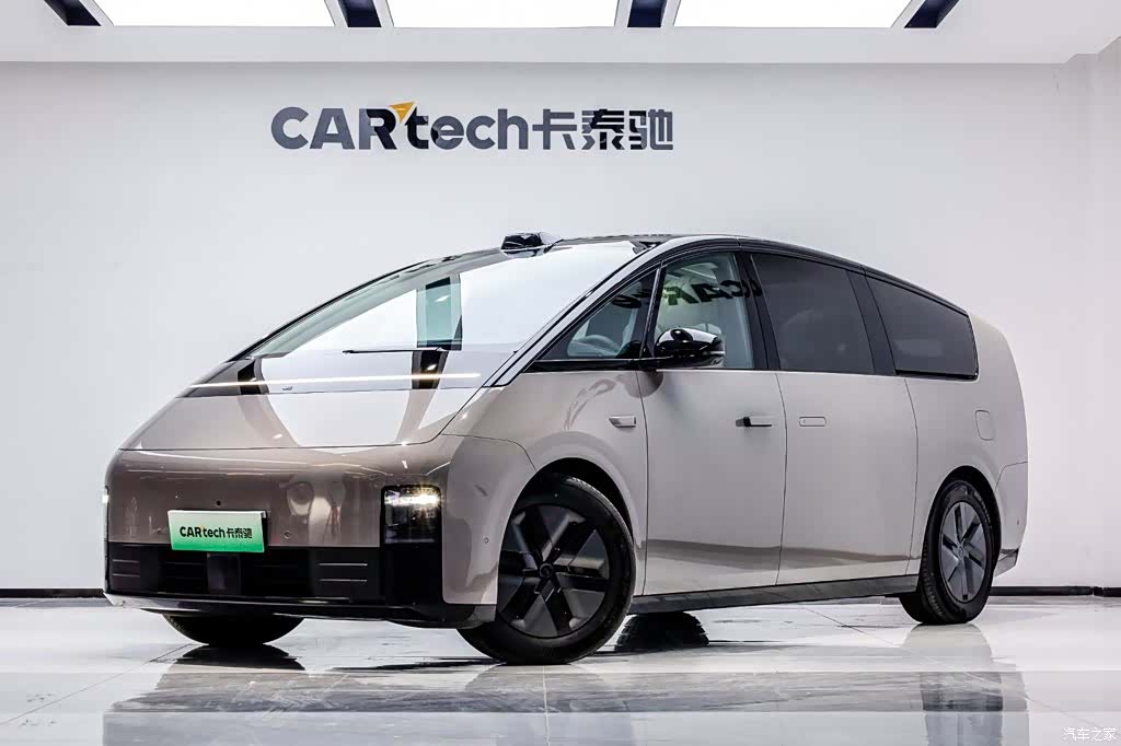 Li Auto MEGA, 2024 1