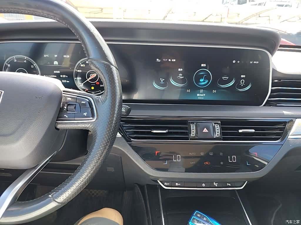 Hongqi HS5, 2021 10